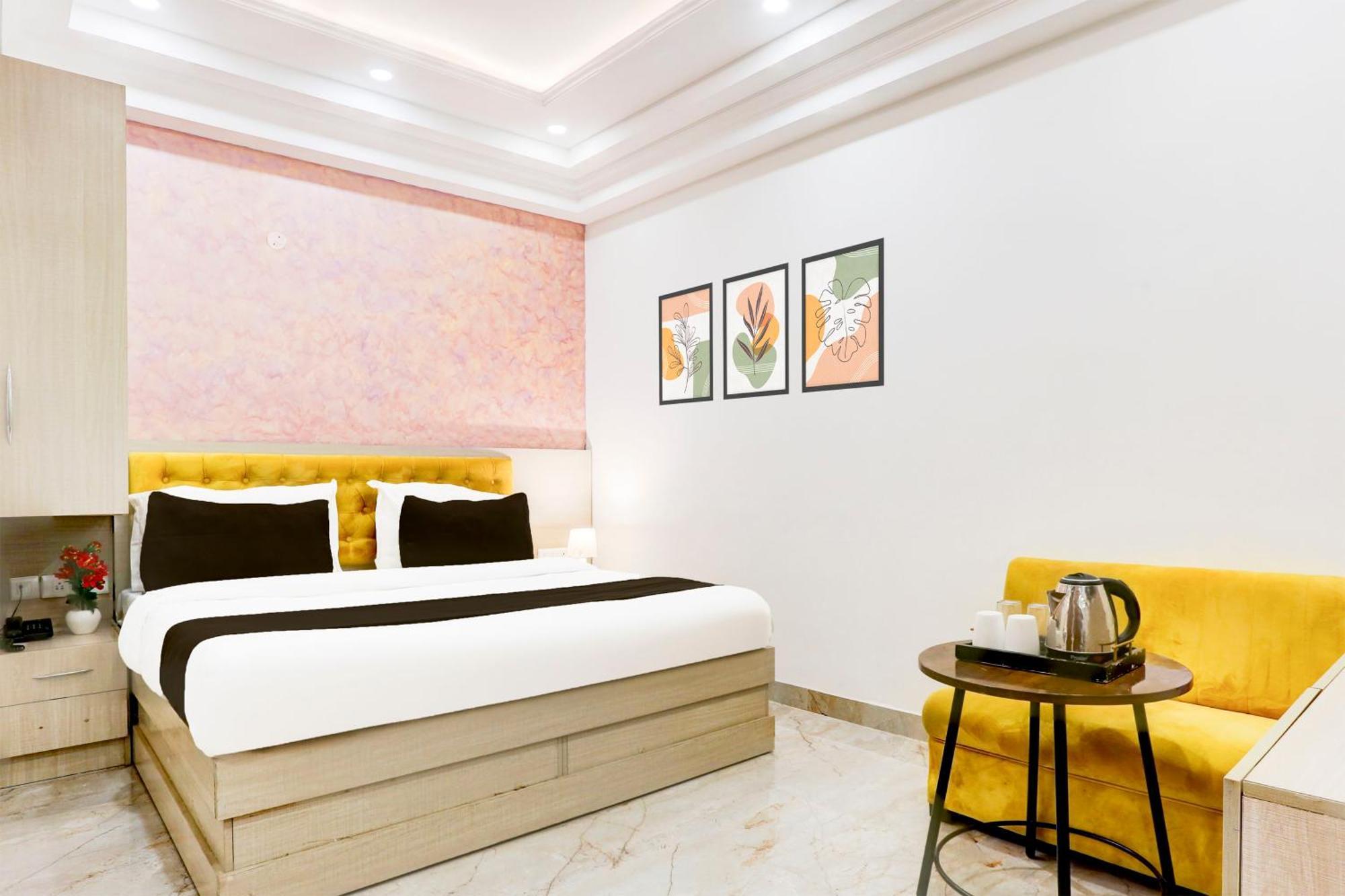 Super Townhouse Eden Garden Zirakpur Hotel Екстериор снимка