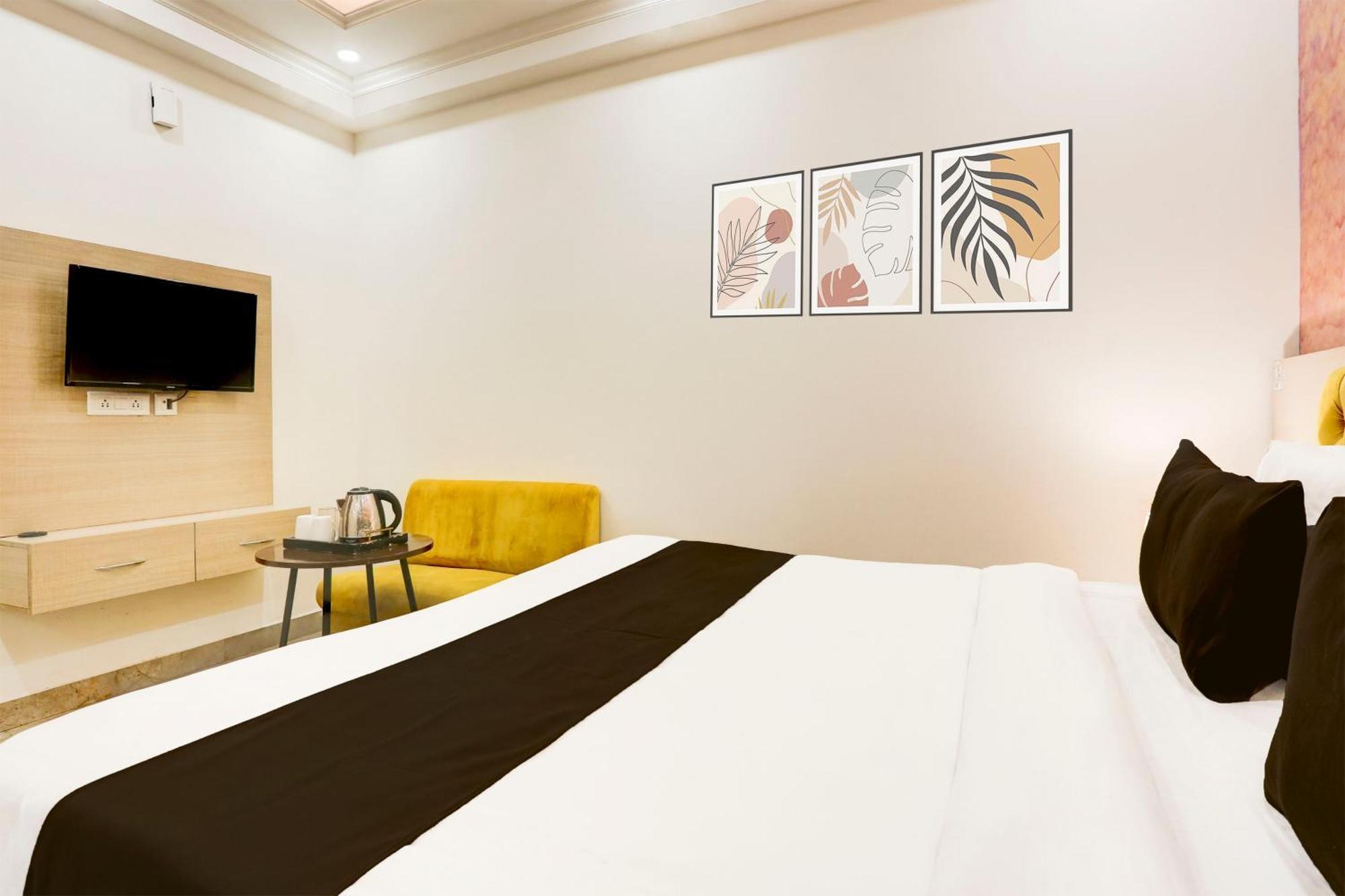 Super Townhouse Eden Garden Zirakpur Hotel Екстериор снимка