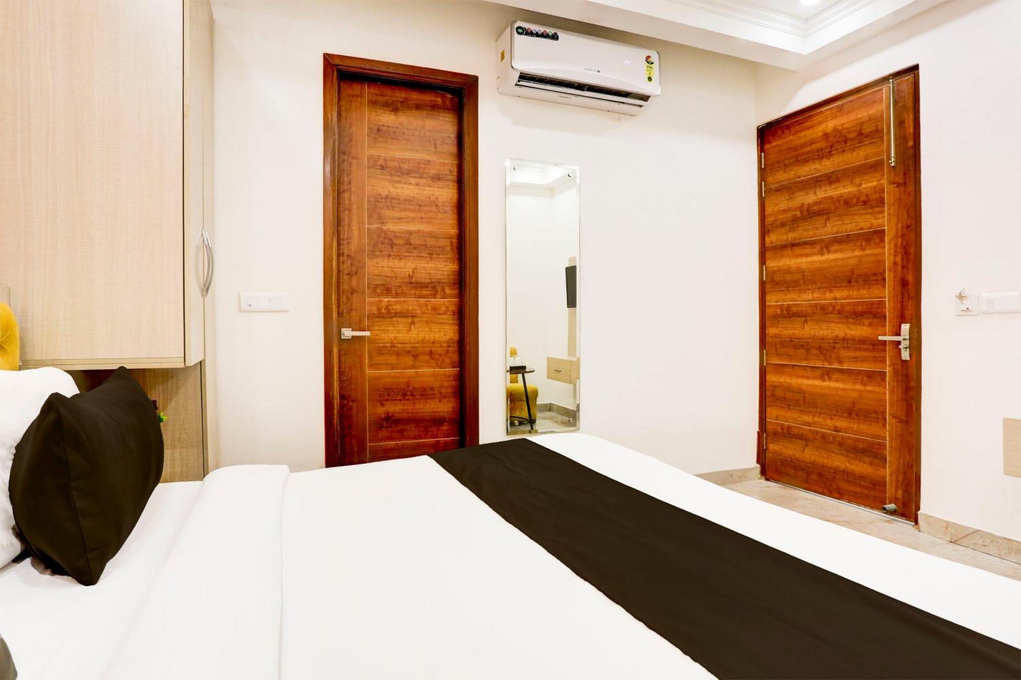 Super Townhouse Eden Garden Zirakpur Hotel Екстериор снимка