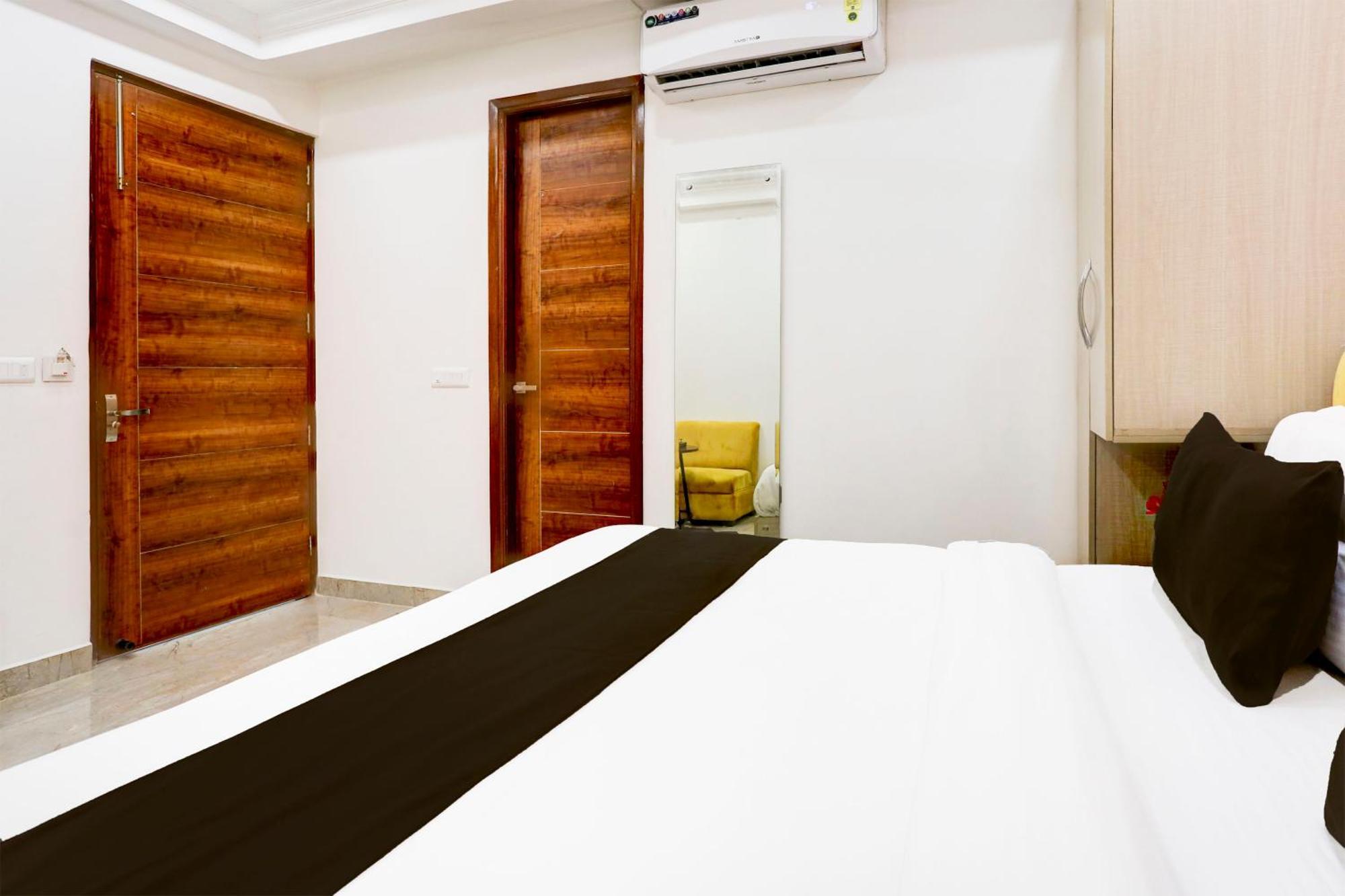 Super Townhouse Eden Garden Zirakpur Hotel Екстериор снимка